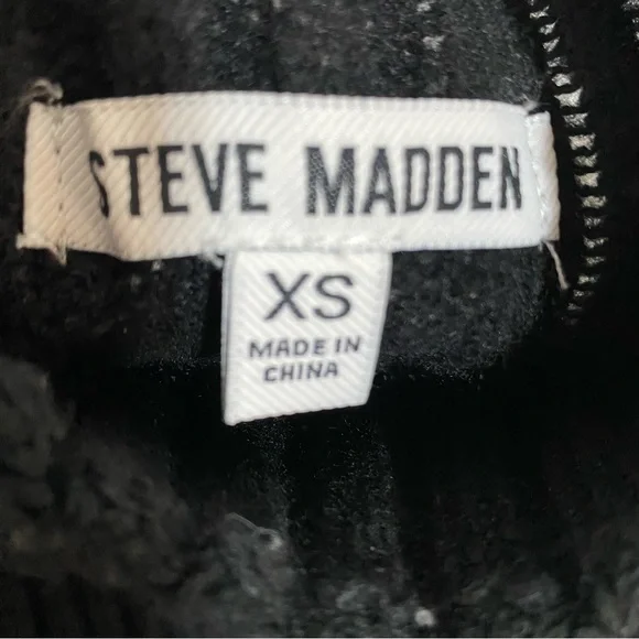 Steve Madden Black Ribbed Turtleneck Sweater - Picture 15 of 17